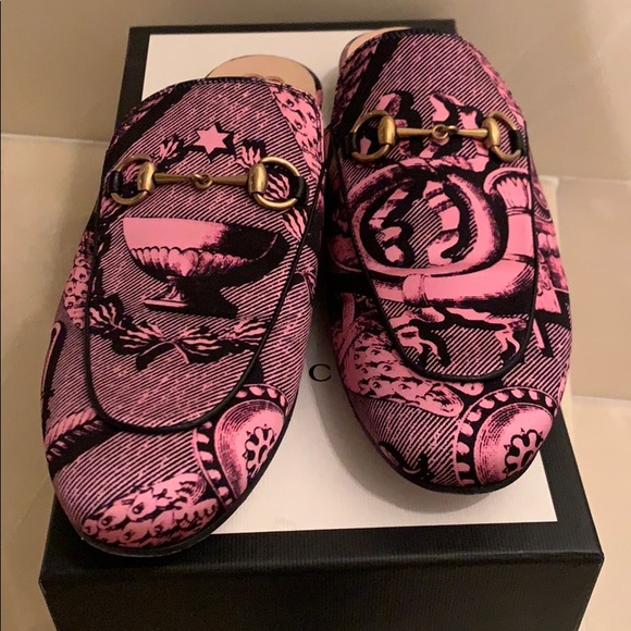 Shoes - Picture 1 of 4